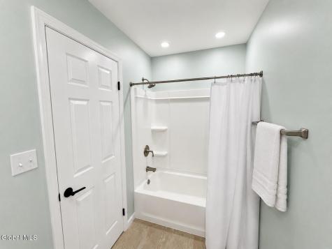 11 Dania Drive Hagaman NY 12086