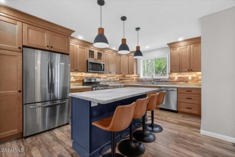 11 Dania Drive Hagaman NY 12086