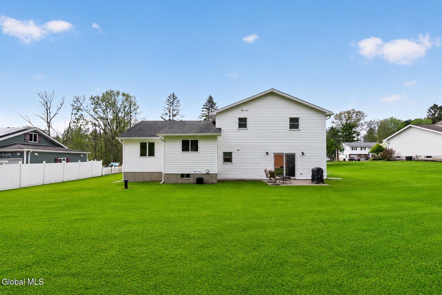 11 Dania Drive Hagaman NY 12086