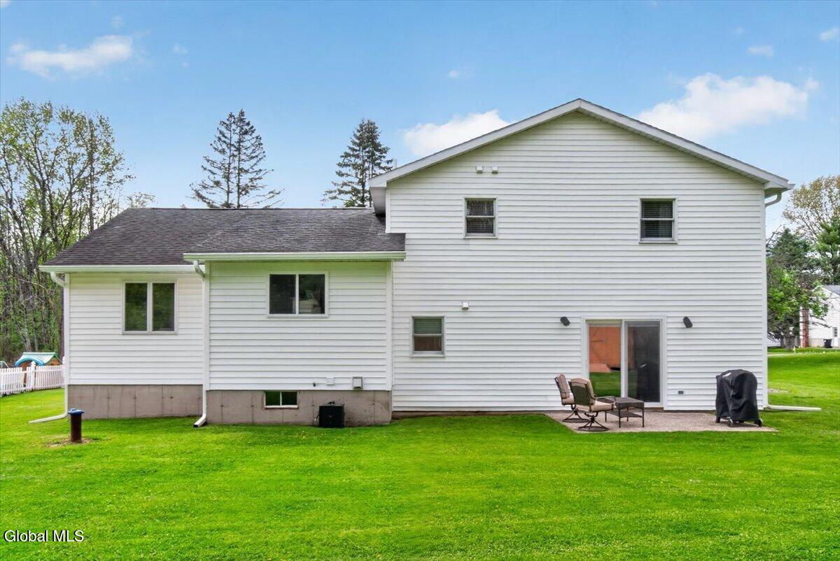 11 Dania Drive Hagaman NY 12086