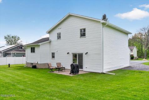 11 Dania Drive Hagaman NY 12086