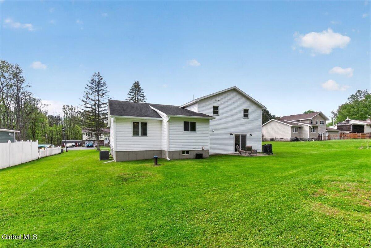 11 Dania Drive Hagaman NY 12086