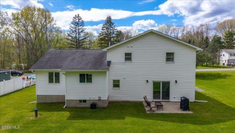 11 Dania Drive Hagaman NY 12086