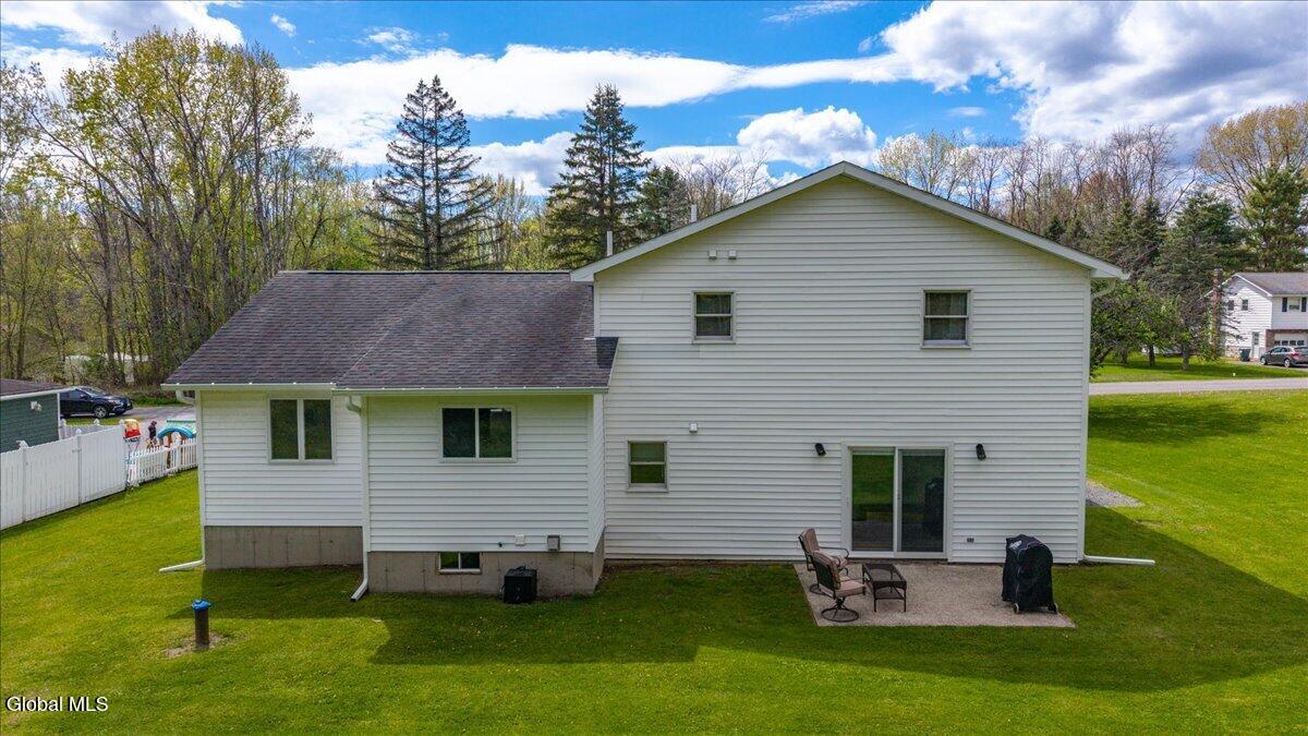 11 Dania Drive Hagaman NY 12086