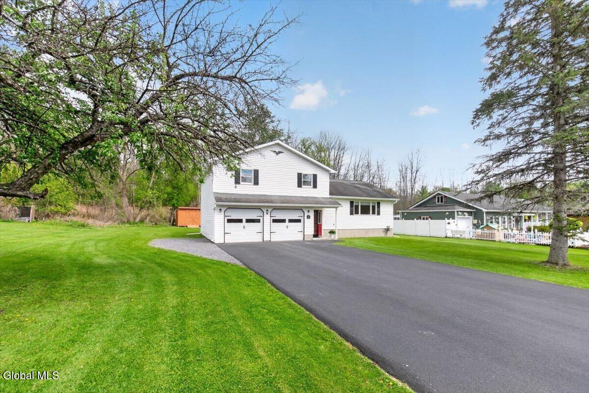 11 Dania Drive Hagaman NY 12086