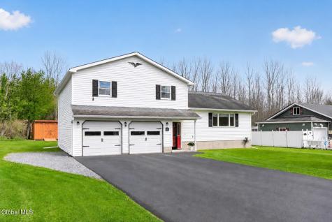 11 Dania Drive Hagaman NY 12086