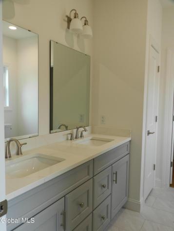 59 Dean Thomas Way Queensbury NY 12804