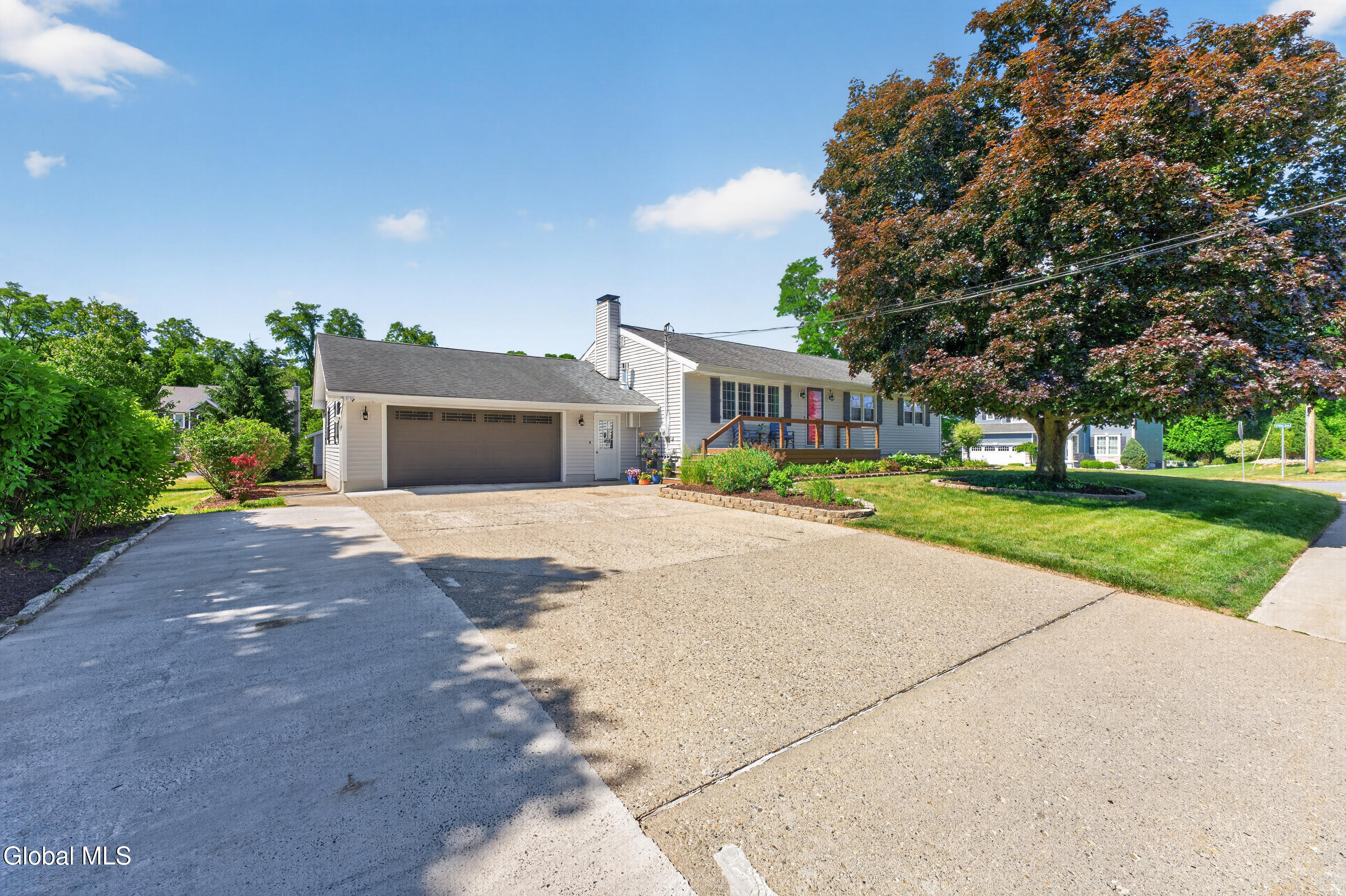 521 Russell Road Albany NY 12203
