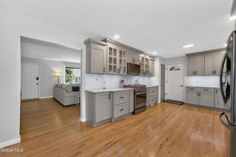 521 Russell Road Albany NY 12203