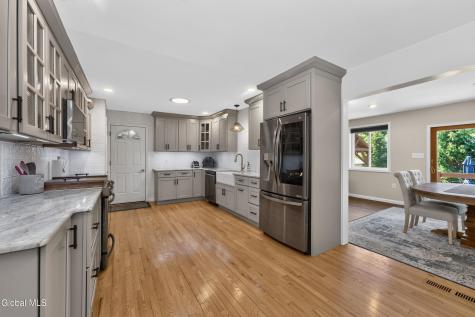 521 Russell Road Albany NY 12203