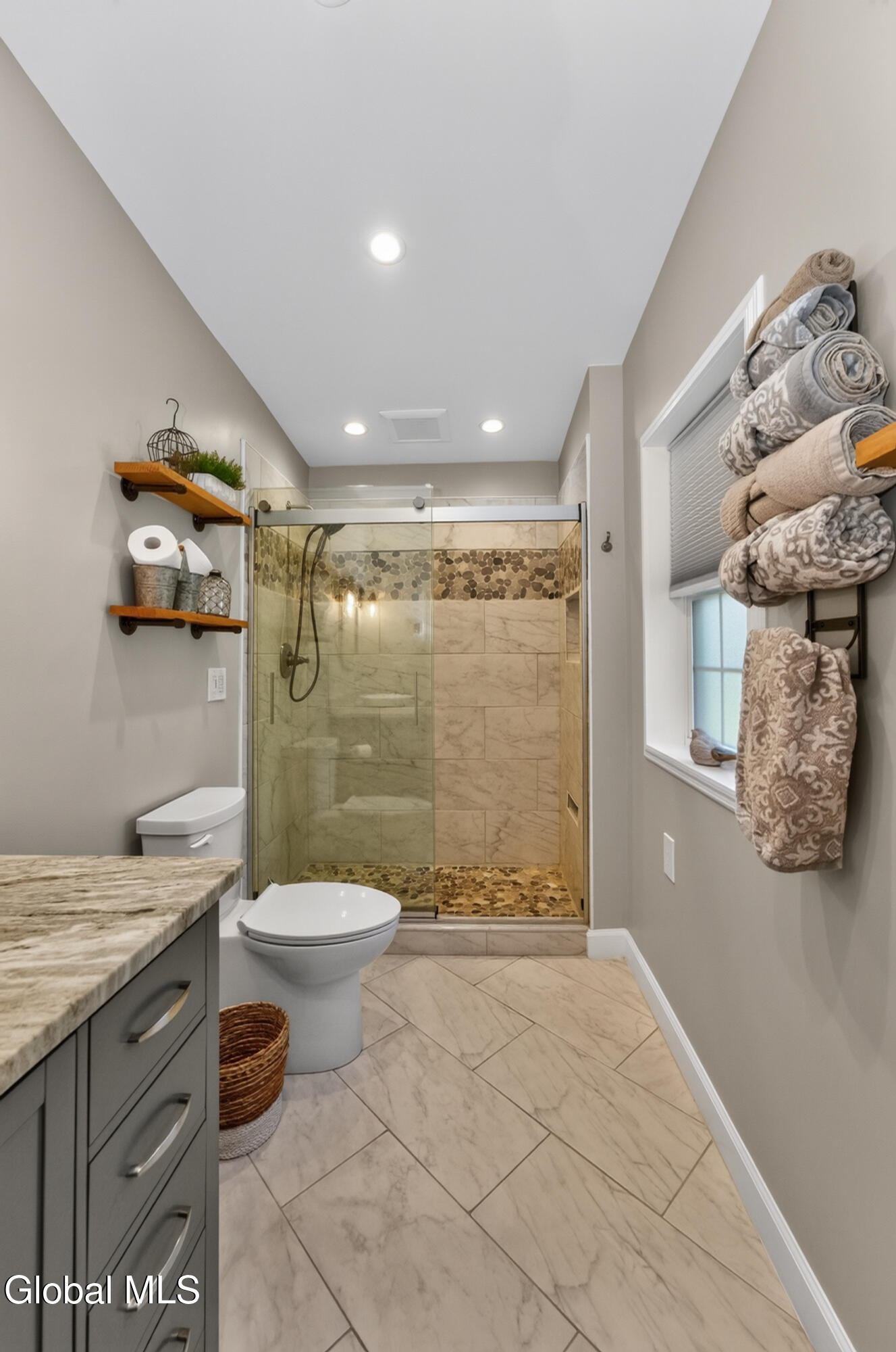 521 Russell Road Albany NY 12203
