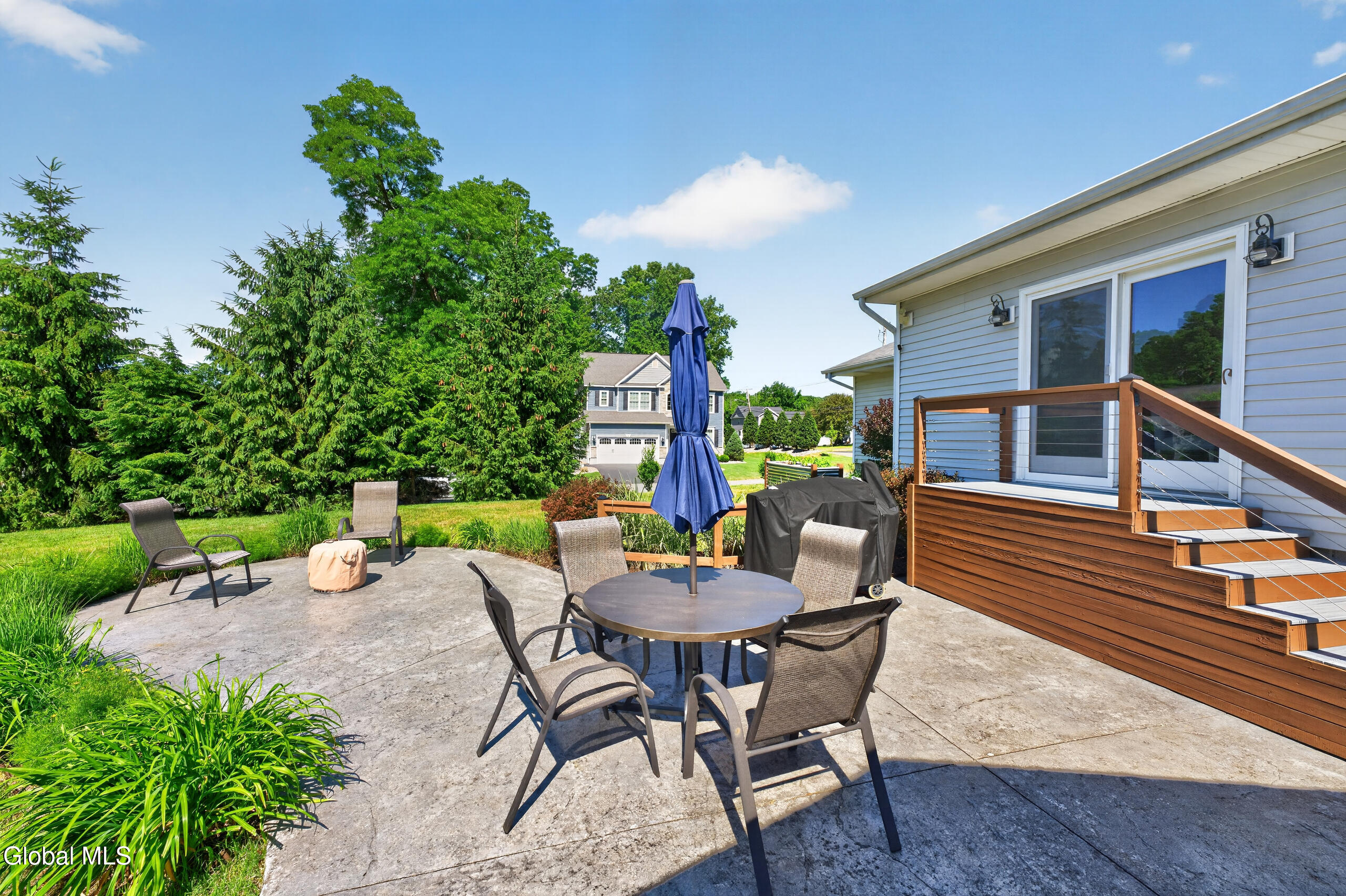 521 Russell Road Albany NY 12203