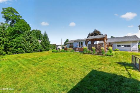 521 Russell Road Albany NY 12203