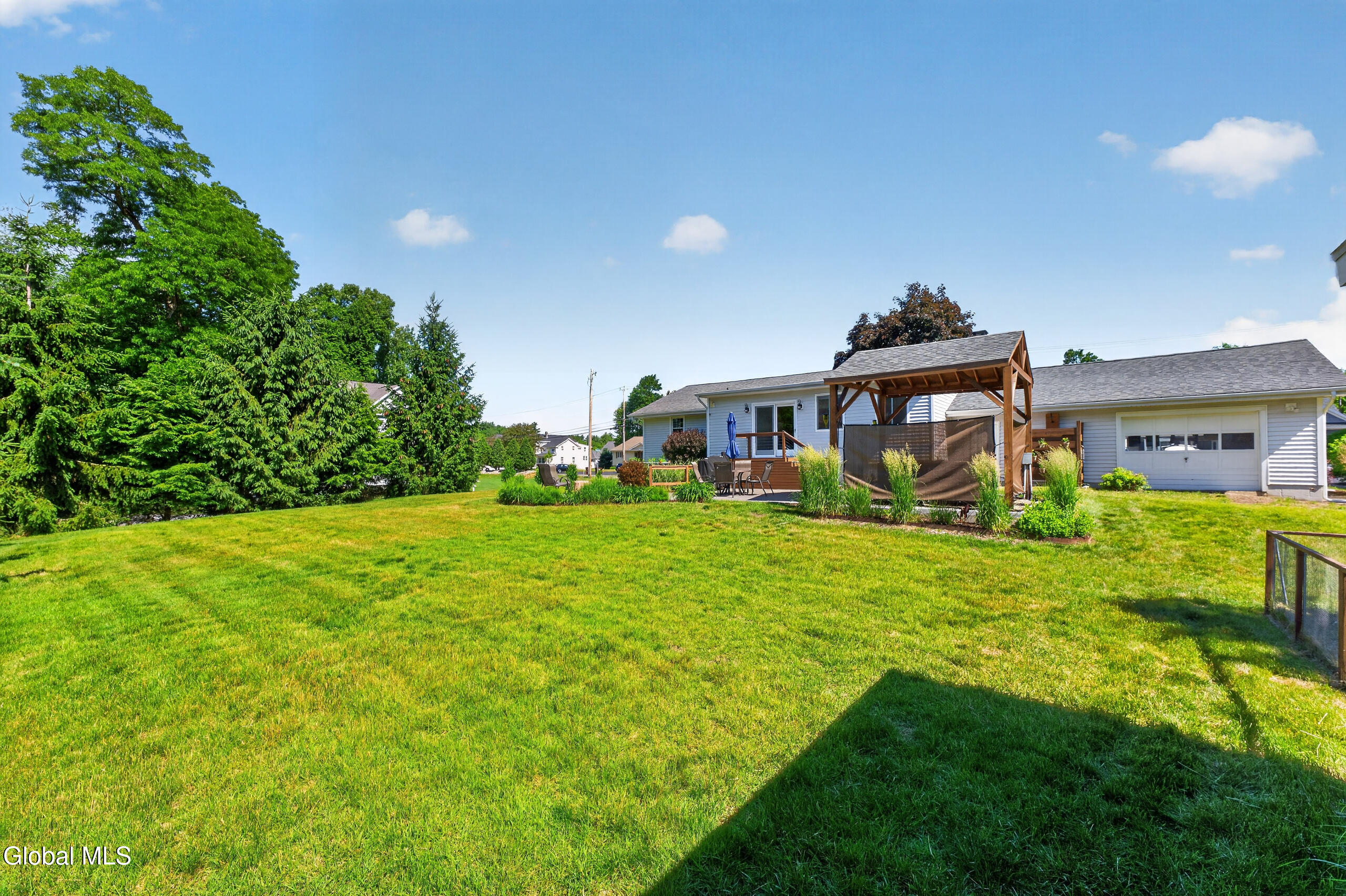 521 Russell Road Albany NY 12203