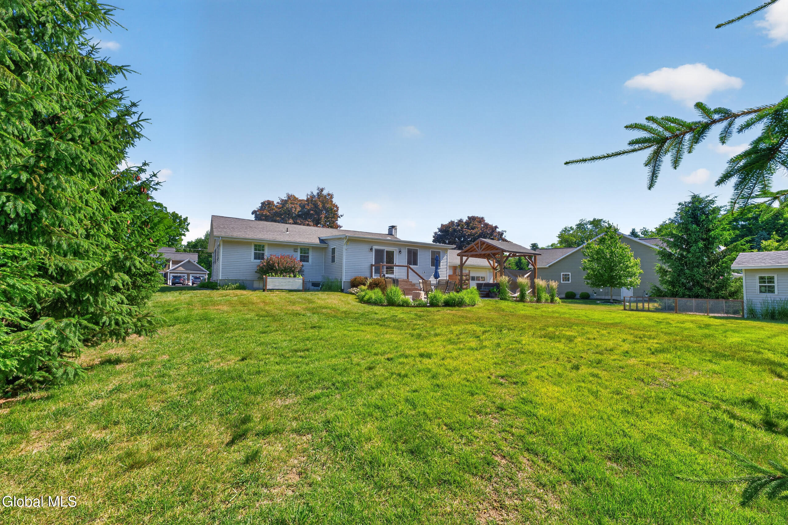 521 Russell Road Albany NY 12203