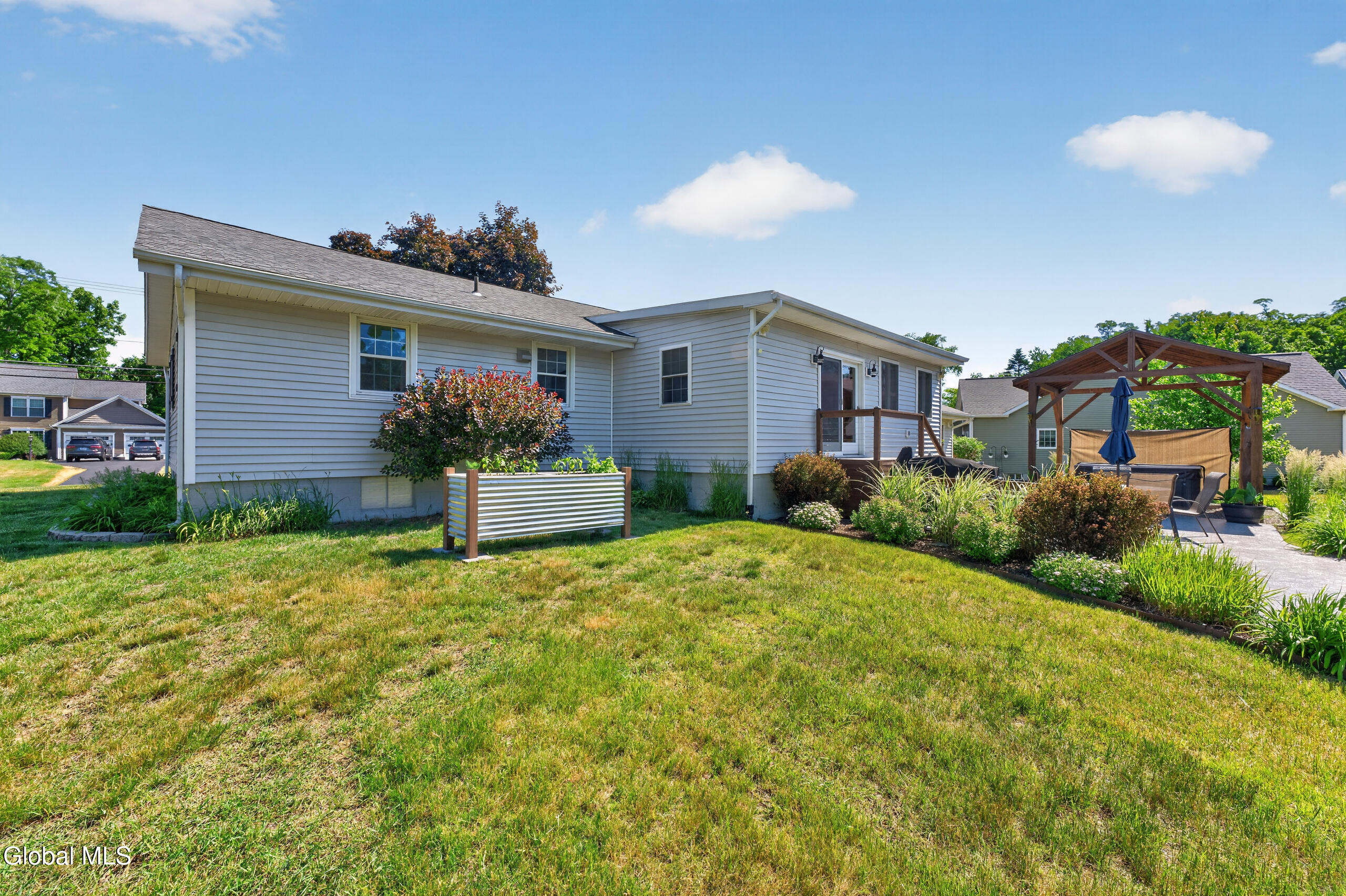 521 Russell Road Albany NY 12203
