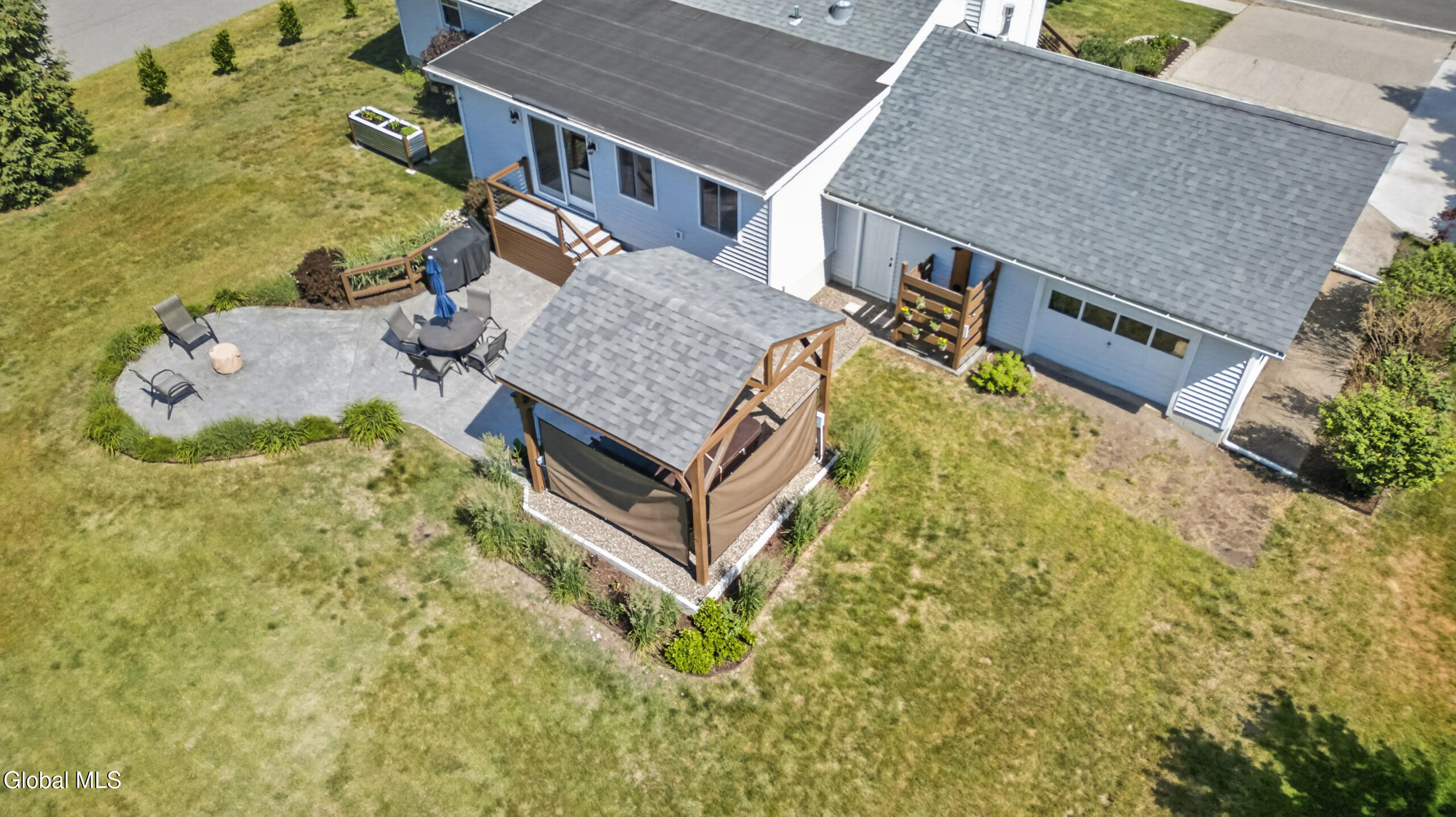 521 Russell Road Albany NY 12203