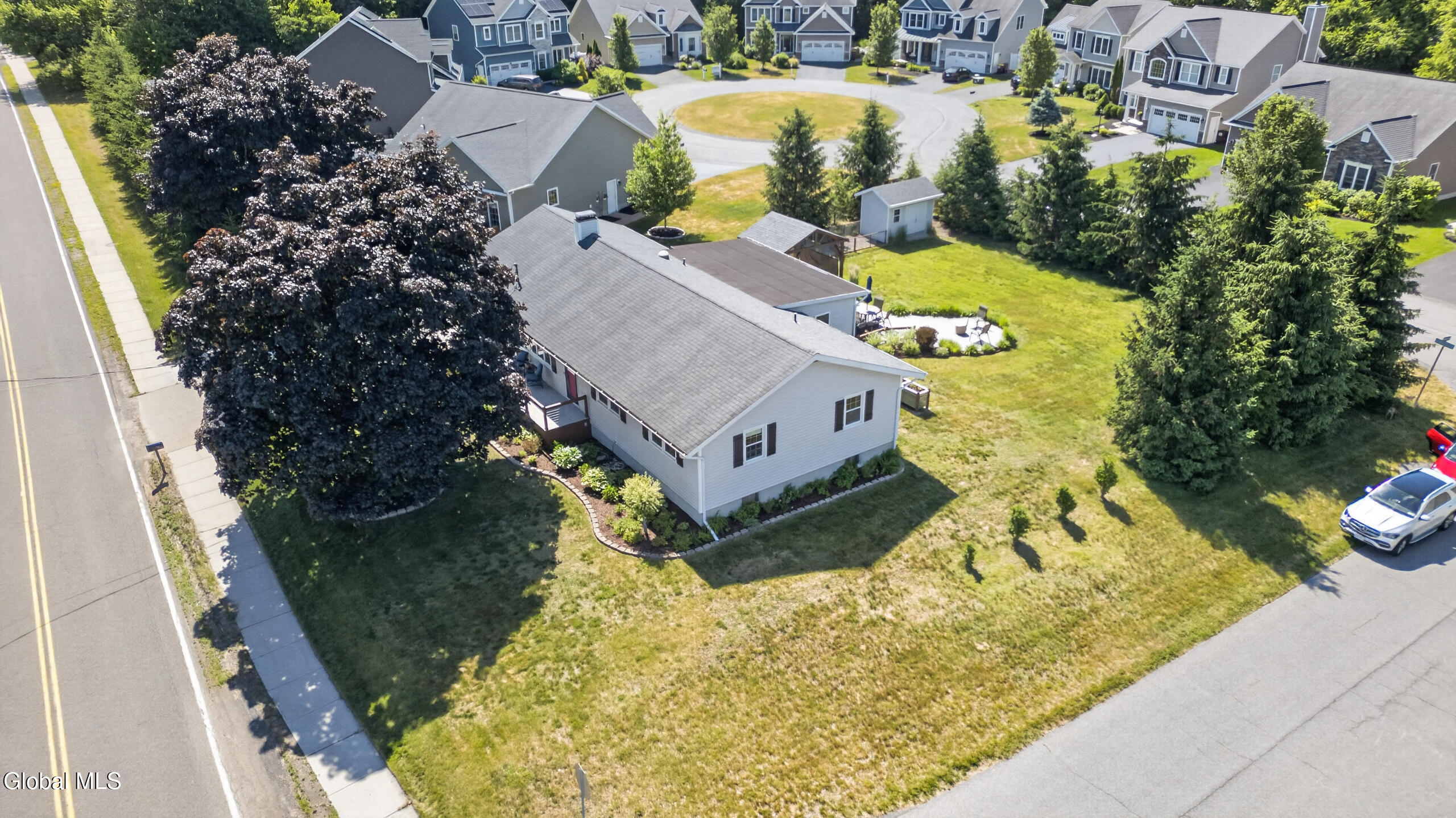 521 Russell Road Albany NY 12203