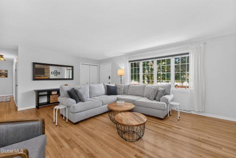 521 Russell Road Albany NY 12203