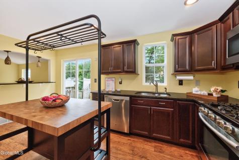 287 Vley Road Glenville NY 12302