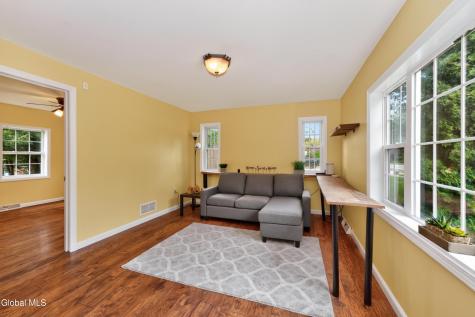 287 Vley Road Glenville NY 12302