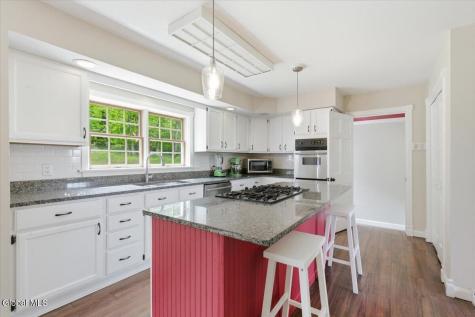 292 Mammoth Spring Road Rensselaer NY 12144