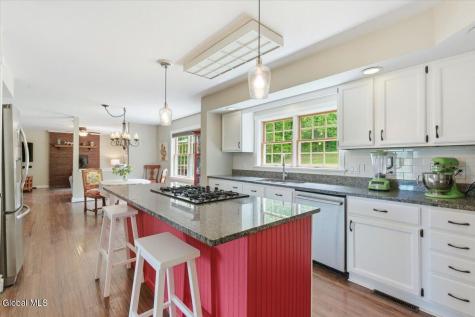 292 Mammoth Spring Road Rensselaer NY 12144