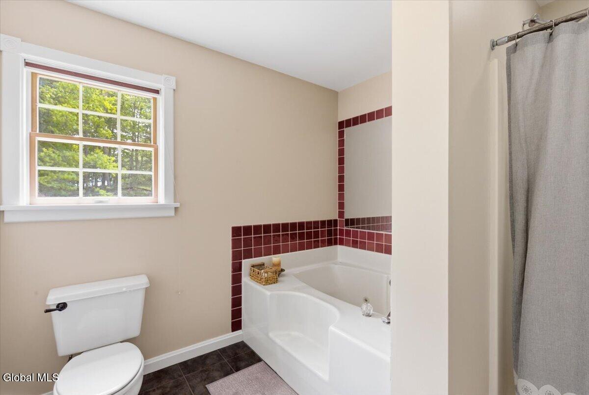 292 Mammoth Spring Road Rensselaer NY 12144
