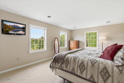 292 Mammoth Spring Road Rensselaer NY 12144