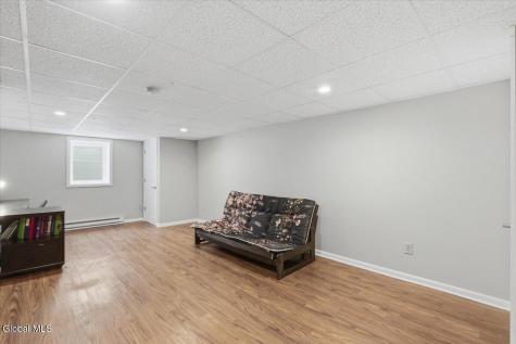 292 Mammoth Spring Road Rensselaer NY 12144