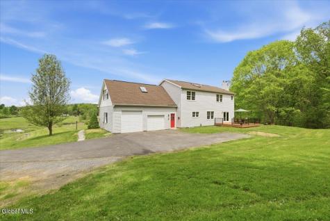 292 Mammoth Spring Road Rensselaer NY 12144
