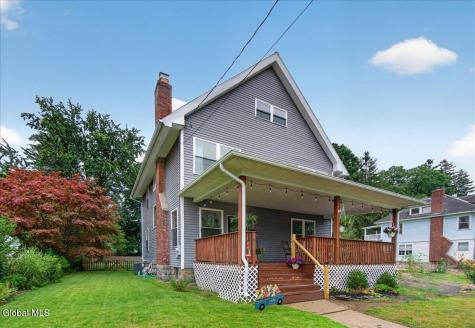 37 Ray Street Niskayuna NY 12309