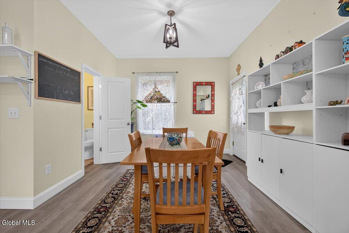 37 Ray Street Niskayuna NY 12309