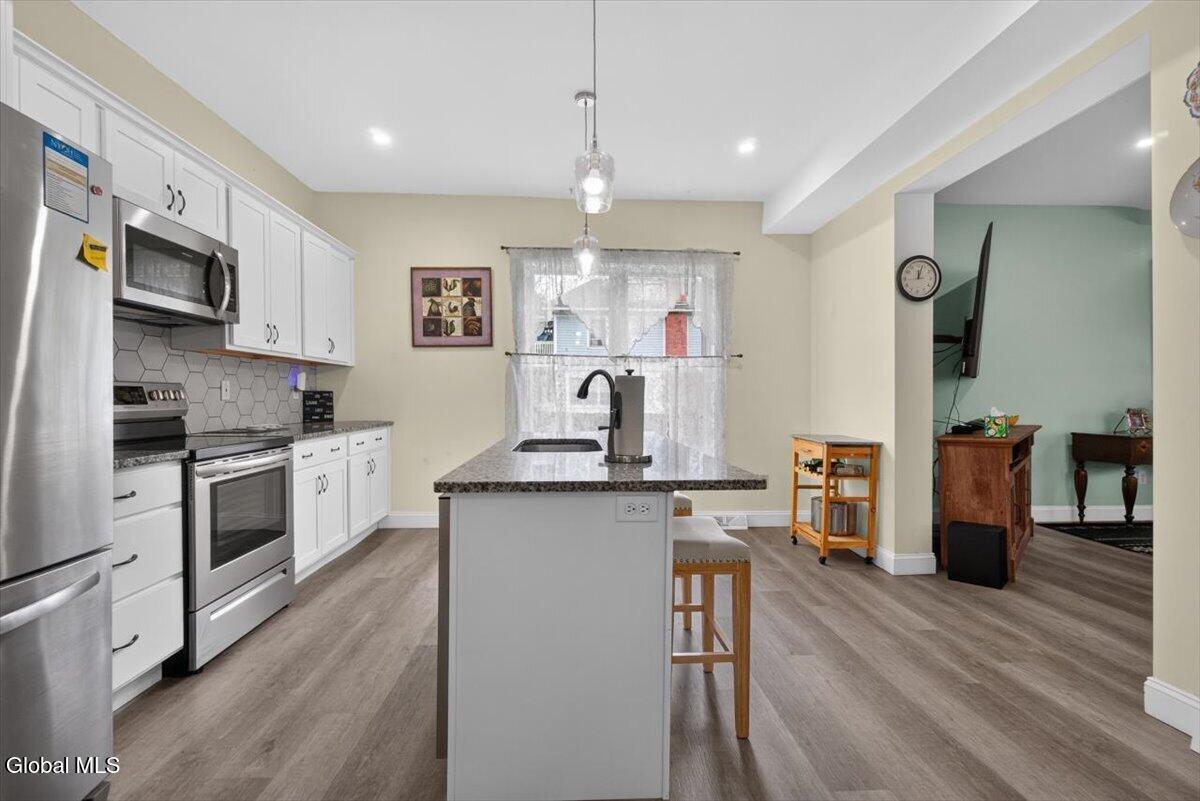 37 Ray Street Niskayuna NY 12309