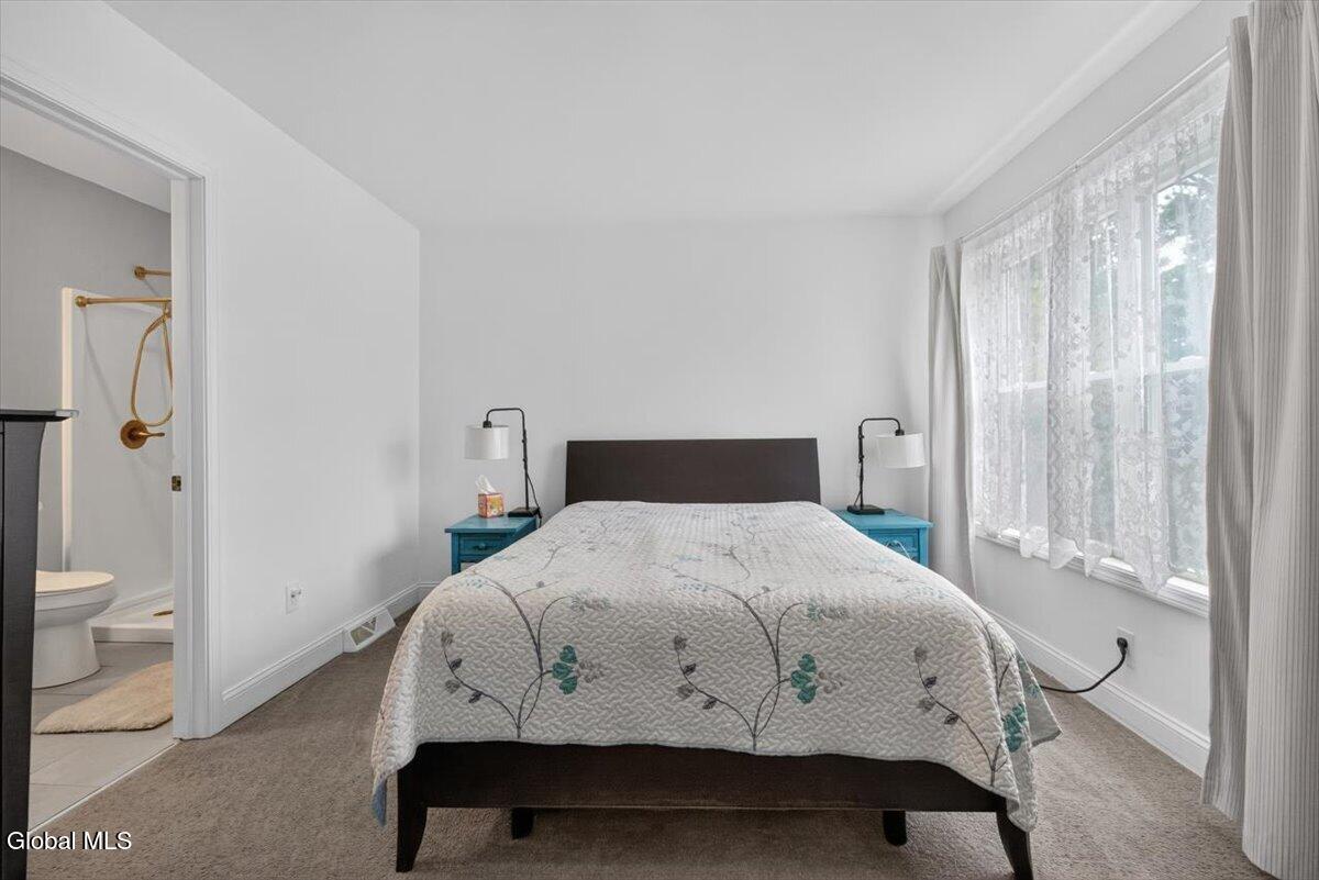 37 Ray Street Niskayuna NY 12309