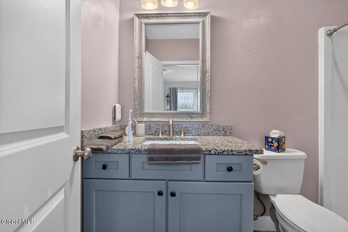 37 Ray Street Niskayuna NY 12309