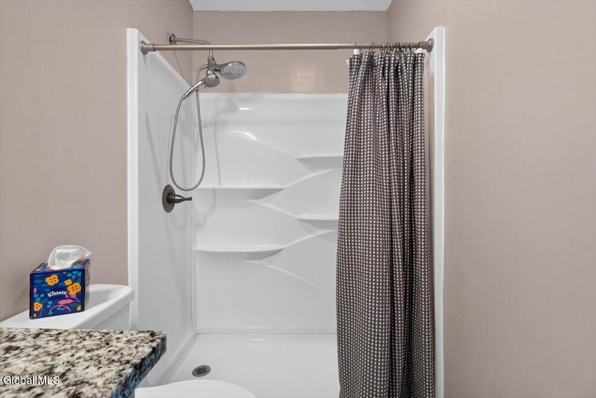 37 Ray Street Niskayuna NY 12309