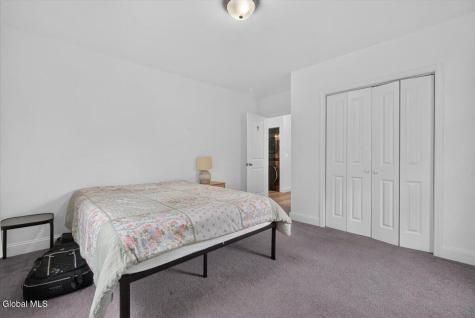 37 Ray Street Niskayuna NY 12309