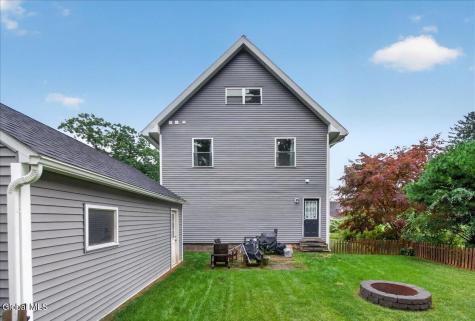 37 Ray Street Niskayuna NY 12309