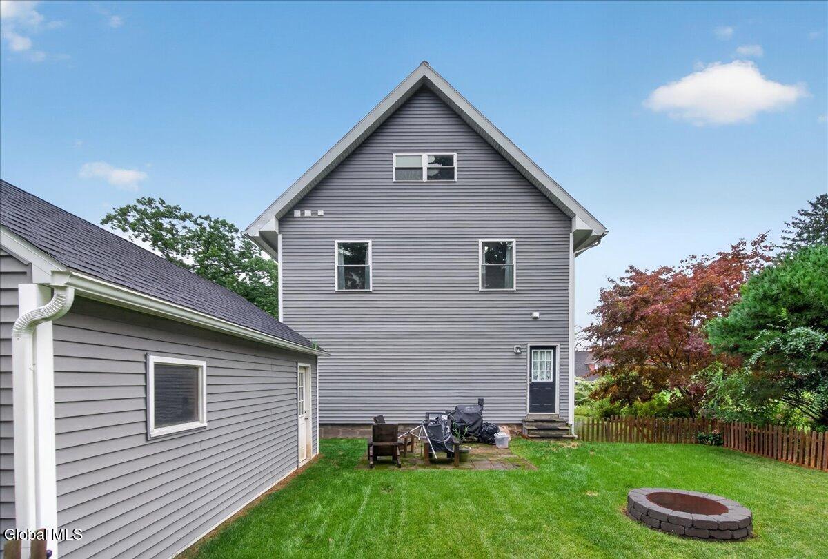 37 Ray Street Niskayuna NY 12309