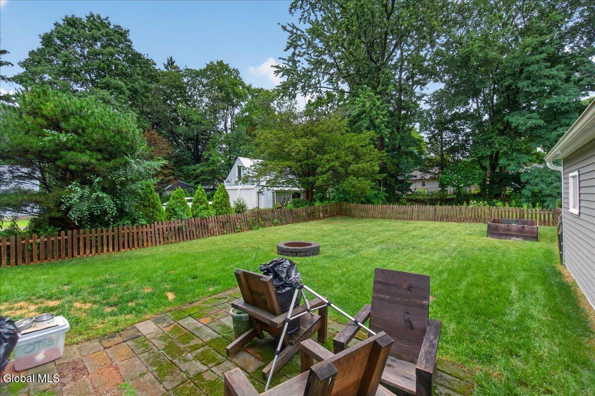 37 Ray Street Niskayuna NY 12309