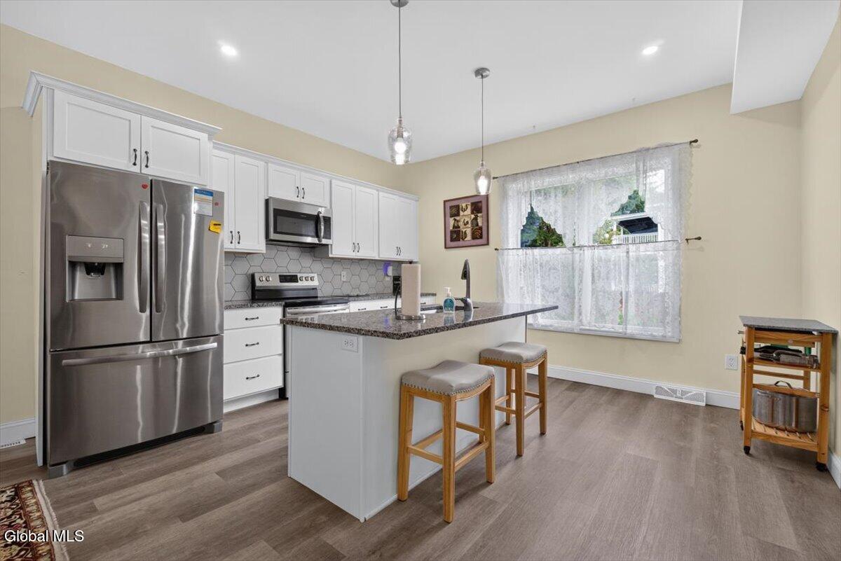 37 Ray Street Niskayuna NY 12309