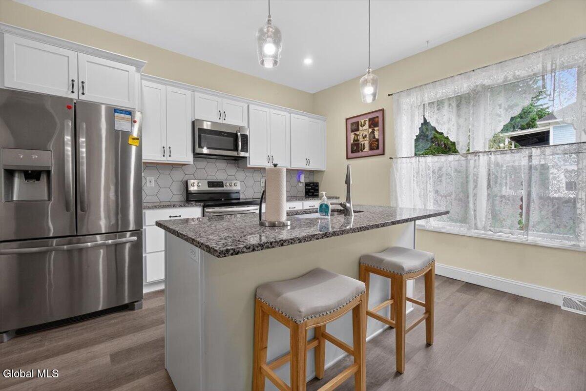 37 Ray Street Niskayuna NY 12309