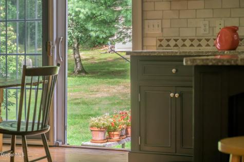 19 Presidential Drive Kinderhook NY 12106