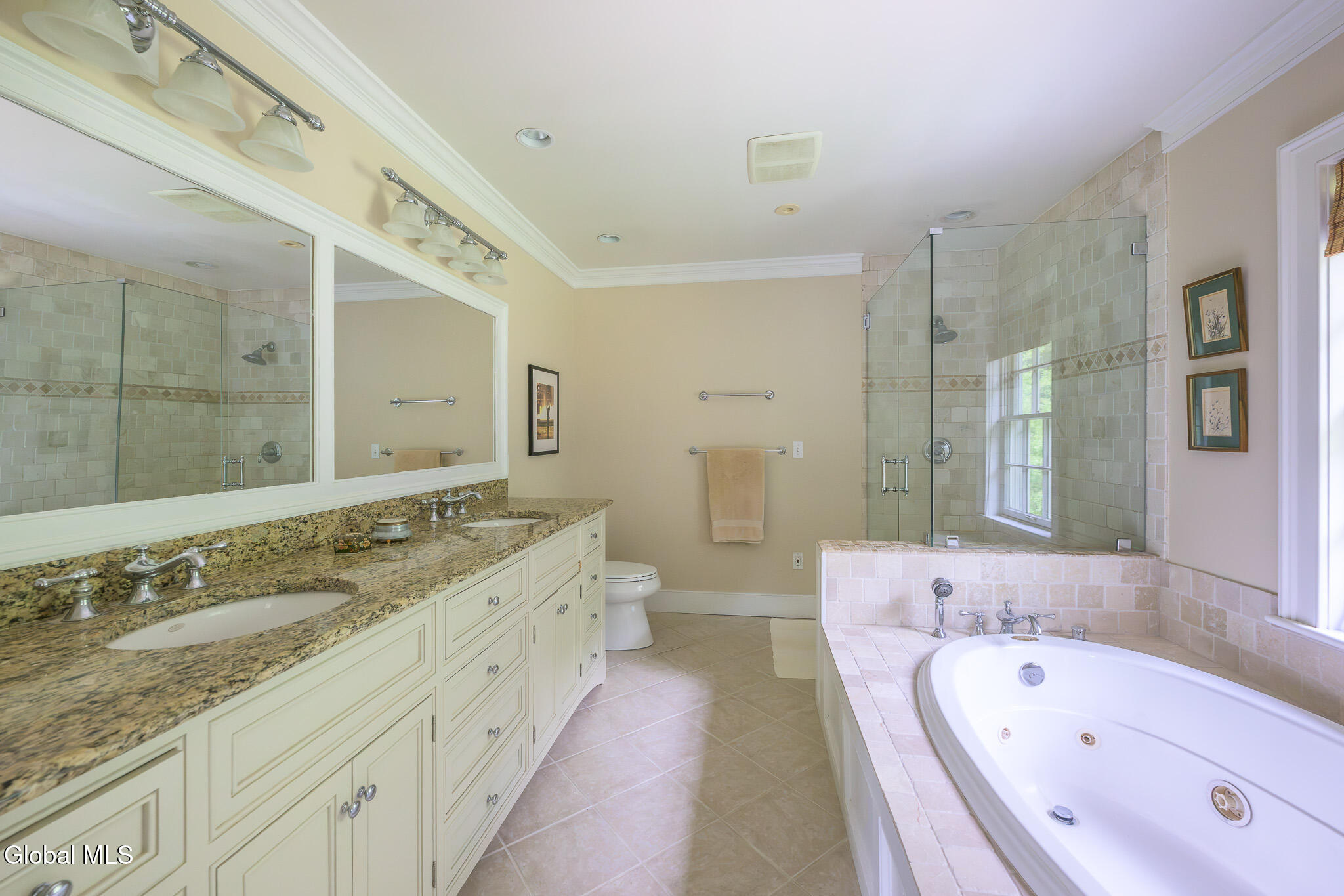 19 Presidential Drive Kinderhook NY 12106