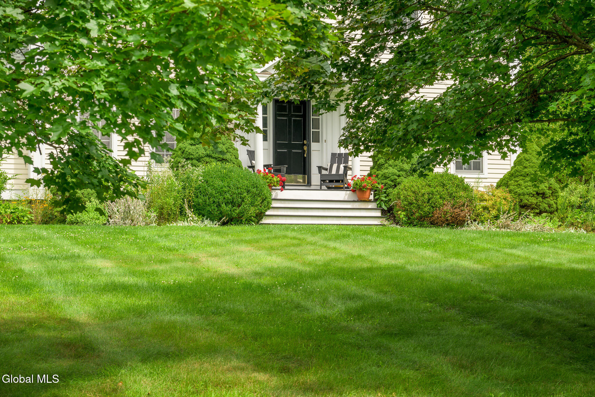 19 Presidential Drive Kinderhook NY 12106