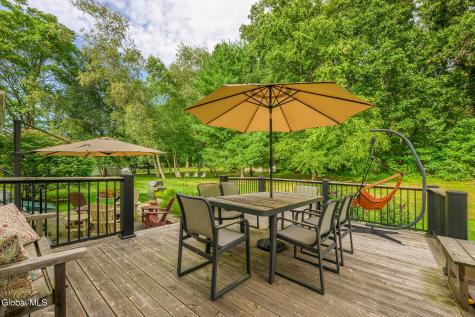 19 Presidential Drive Kinderhook NY 12106