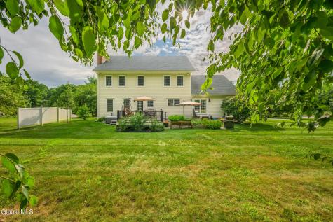19 Presidential Drive Kinderhook NY 12106