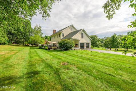19 Presidential Drive Kinderhook NY 12106