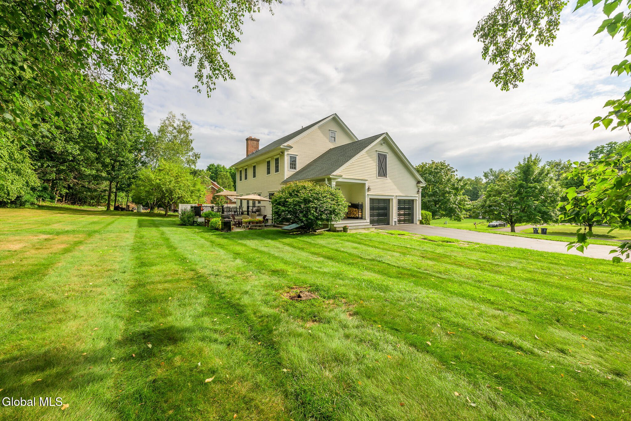19 Presidential Drive Kinderhook NY 12106